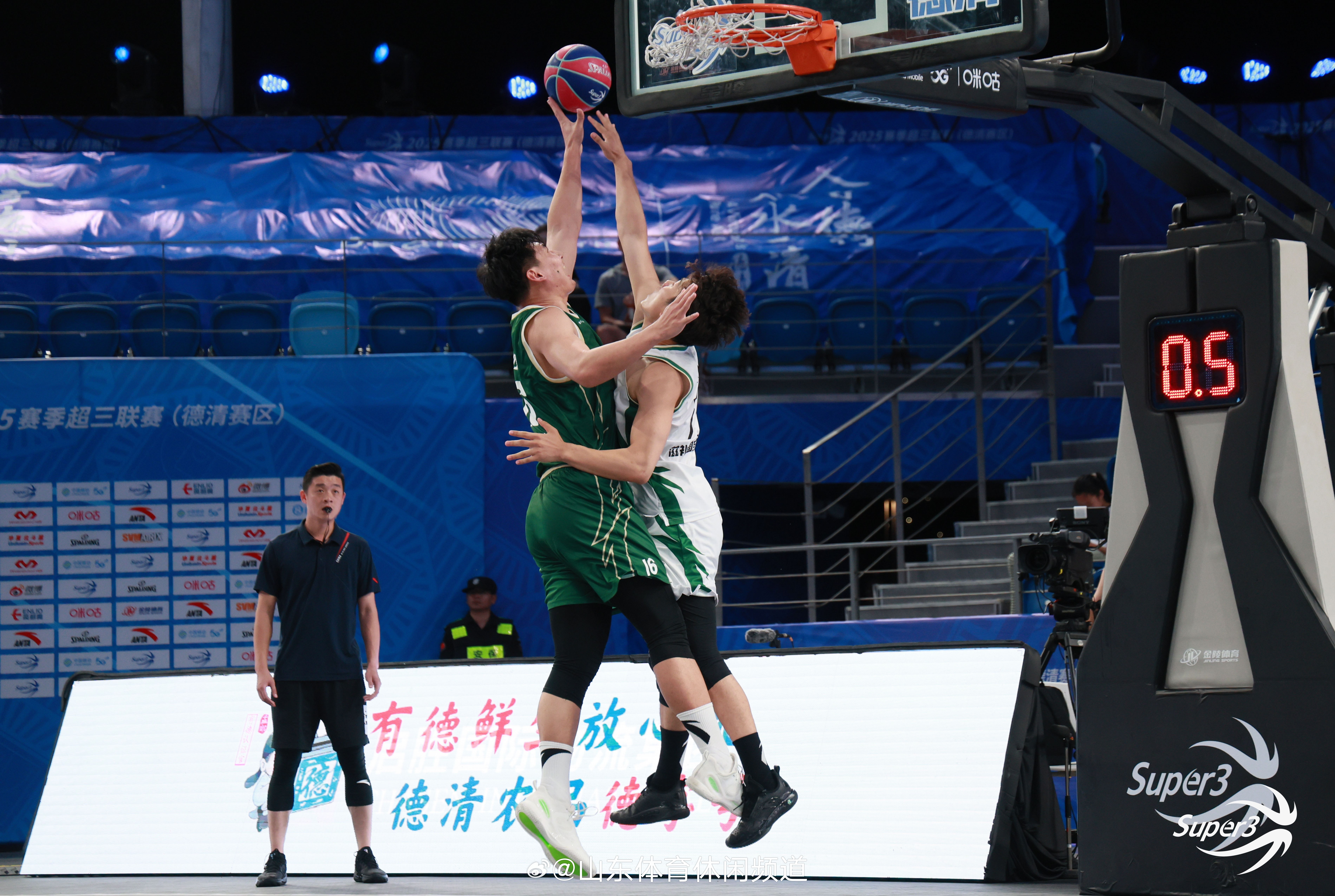 爱游戏体育包含浙江稠州迎NBA季后赛关键赛，转会期迎来里程碑，底气十足，训练强度明显提升的词条