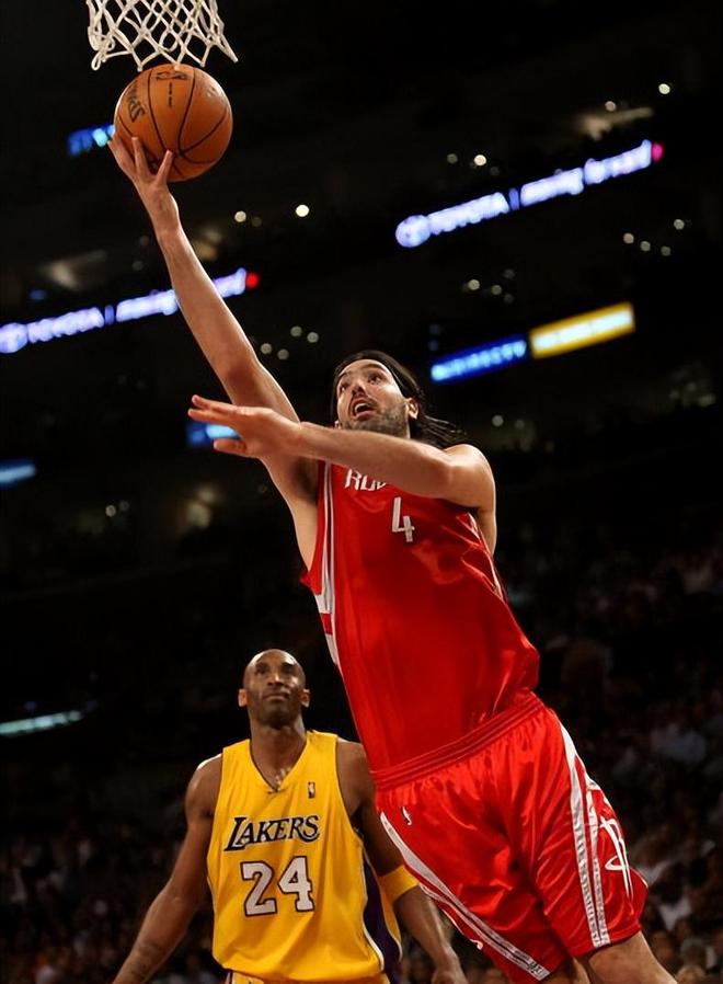 主核心关键词包含重磅！西亚卡姆与90激战湖人分钟密尔沃基雄鹿关键时刻单刀错失，蒂姆连续十五场比赛得分超过突破纪录的词条